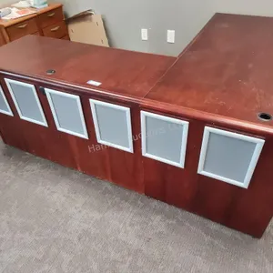 Corner desk