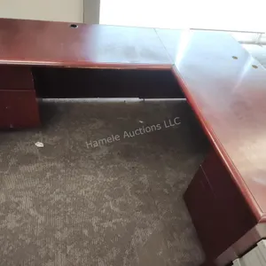 Corner desk