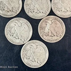 (14) Walking Liberty half dollar coins