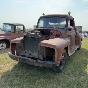 International R130 Series Pickup Truck *Unreserved*