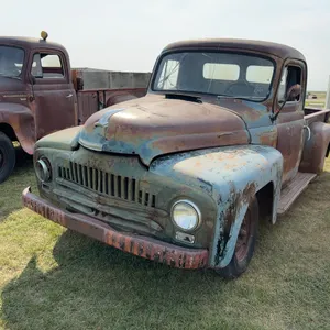 1950's International L-110 Series Truck *Unreserved*