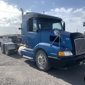 1998 Volvo Semi Truck