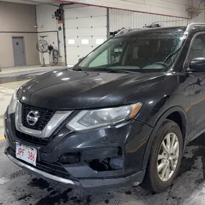2017  Nissan  Rogue  SV 4dr Crossover AWD