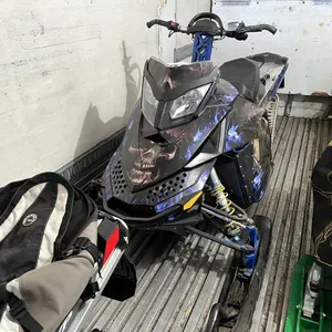 2009 Skidoo Summit 800 Snow Mobile
 UNRESERVED