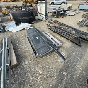 Tonneau Cover for Pick Up Truck
 UNRESERVED