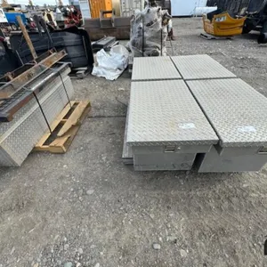 HD Aluminum Truck Bed Tool & Storage Box
 UNRESERVED
