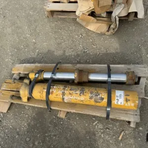 CAT Grader Center Shaft Cylinders
 UNRESERVED