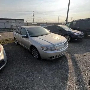 SALVAGE UNIT: 2008 Ford Lincoln MKZ SUV (Gold)
 UNRESERVED