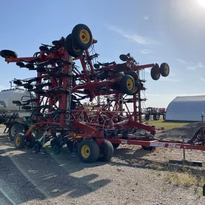 Bourgault 3310 Air Drill w/ 2013 Bourgault 6350 Air Tank
 UNRESERVED
