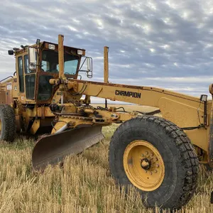 1996 Champion 740A Series IV Motor Grader
 UNRESERVED