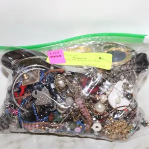 BAG OF ESTATE JEWELRY FOR