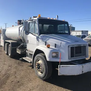 2001 Freightliner FL80 Street Flusher Water Truck
 UNRESERVED