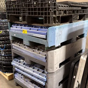 5 INDUSTRIAL PLASTIC FOLDING TRANSPORT PALLET CRATES *MUST TAKE ALL*