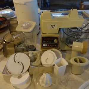 OSTER BLENDER/MIXER SET W/ACCESSORIES