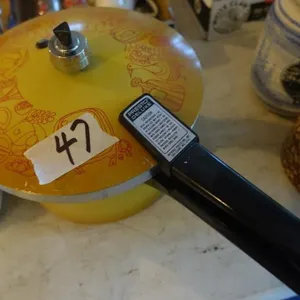 PRESTO PRESSURE COOKER