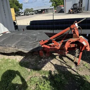 New Holland 615 disc mower. 6' cut.