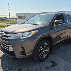 2017  Toyota  Highlander  AWD LE 4dr SUV