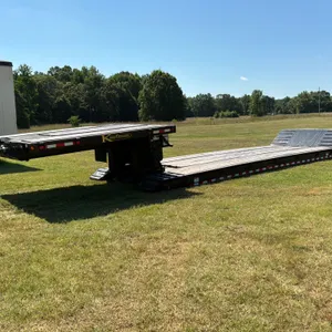 2025 KAUFMAN TRAILERS GROUP, LLC HYDRAULIC RGN LOWBOY TRAILER VIN: 7UZFR3623S2000280
