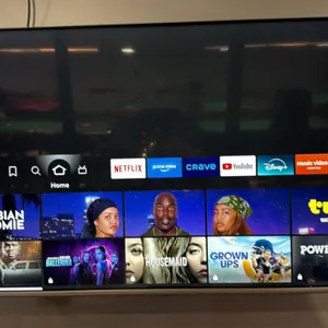 TOSHIBA FIRE FLY 55" SMART TV  WITH WALL MOUNT