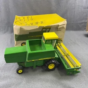 Ertl John Deere 6600 Toy Combine w/ Box