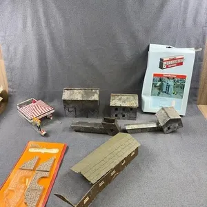 HO Scale Model Train Buildings & Accessories Lot
