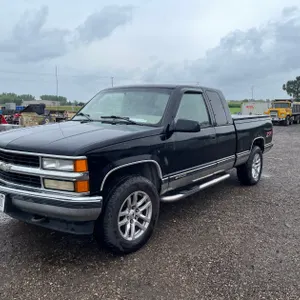 1998 Chevy 1500 4x4 Pickup Truck (Has Wi Title)