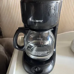 MR. COFFEE COFFEE MACHINE AND GOURMET ELECTRIC TEAPOT
