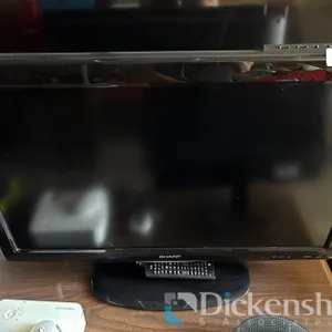 SHARP AQUOS FLAT SCREEN TV W/REMOTE