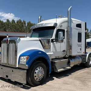 2023 Kenworth W990 semi truck