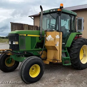 1997 John Deere 7210 tractor