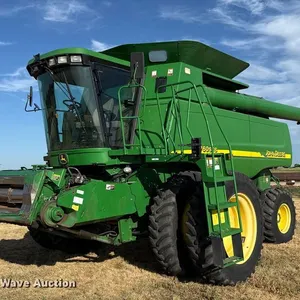 2005 John Deere 9760 STS combine