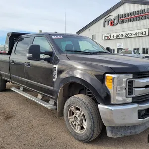2017 Ford F350 XLT Truck