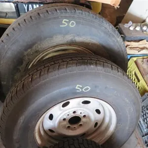2 Tires w/rims (P235/75R15 & Lt235/85R16)