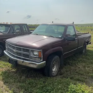 1998 Chevrolet 5.7L K2500 Silverado Burgandy