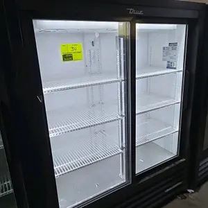 2019 True GDM-41SL-60-HC-LD 2-door glass door merchandiser cooler. Features sliding glass doors, LED lighting, black exterior, white aluminum interior