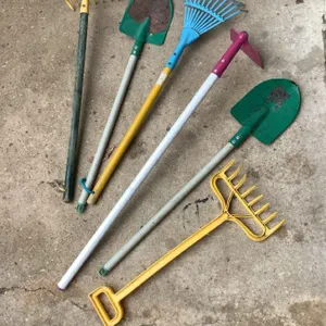 Kids' gardening tools