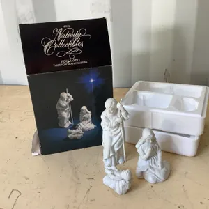 Avon nativity collectibles, porcelain, tallest 6" high