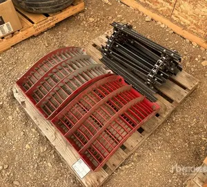 Quantity of Case IH Combine Parts