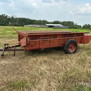 Coop Implements S/A Manure Spreader