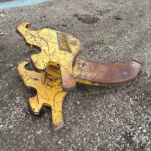 Brandt 48 in Excavator Ripper - Fits John Deere 240D