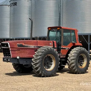 International 6788 Articulated 4WD Tractor