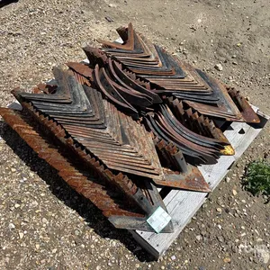 Quantity of 12 in Cultivator Shovels