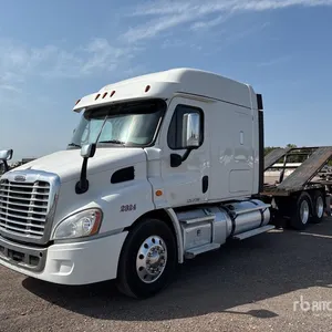 2020 Freightliner Cascadia 113 6x4 Car Carrier Truck