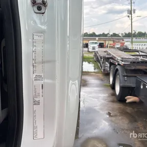 2015 Freightliner Cascadia 113 6x4 Car Carrier Truck