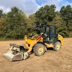 2023 Cat 906 Wheel Loader