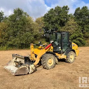 2023 Cat 906 Wheel Loader
