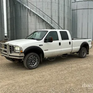 Ford F-350 XLT 4x4 Crew Cab Pickup