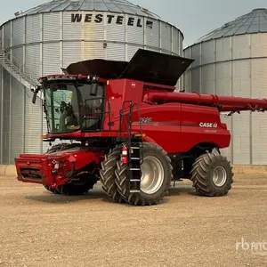 Case IH 8250 Combine Harvester