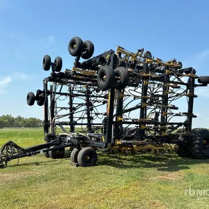 2013 SeedMaster 64 ft Air Drill