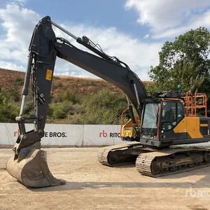 2018 Volvo EC220EL Tracked Excavator